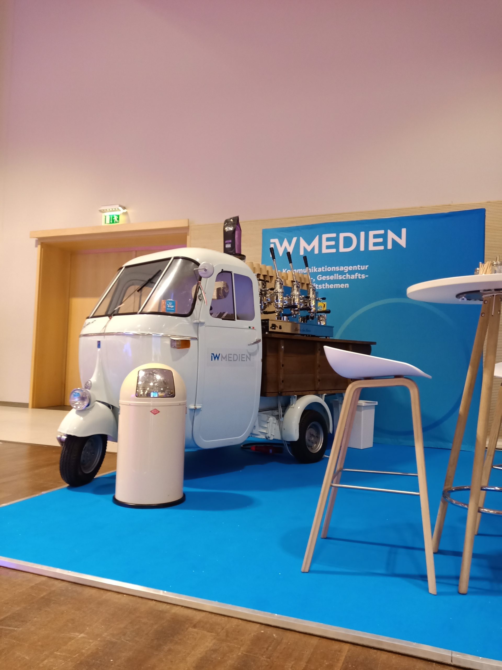 Café Mobil mobile Kaffeebar bei einer Medienagentur
